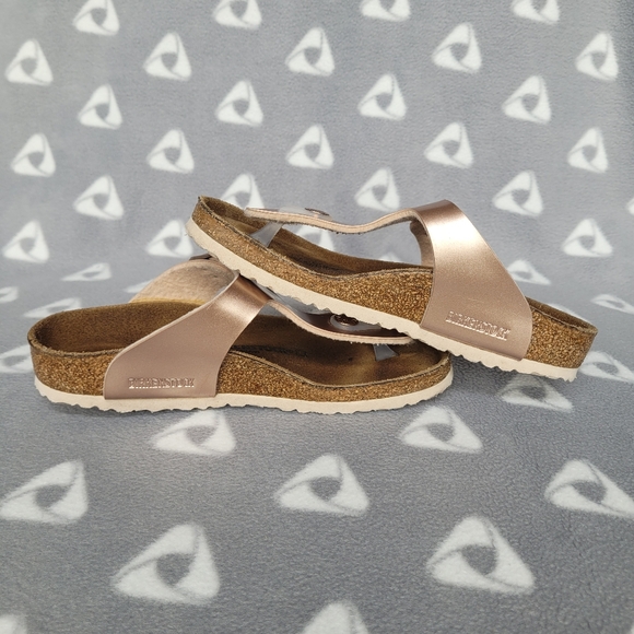 Birkenstock Gizeh Kids Sz 31 Birko Flor Silver Metallic Copper Sandals - Picture 9 of 11